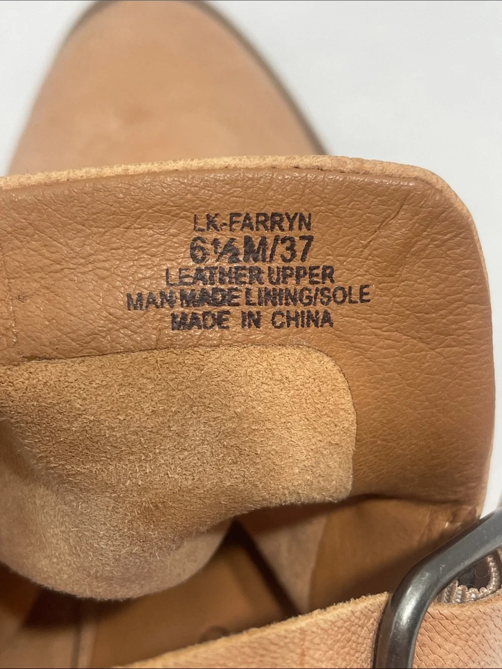 Lucky Brand Leather Tan Cutout Ankle Booties with Buckle preowned. Size 6.5